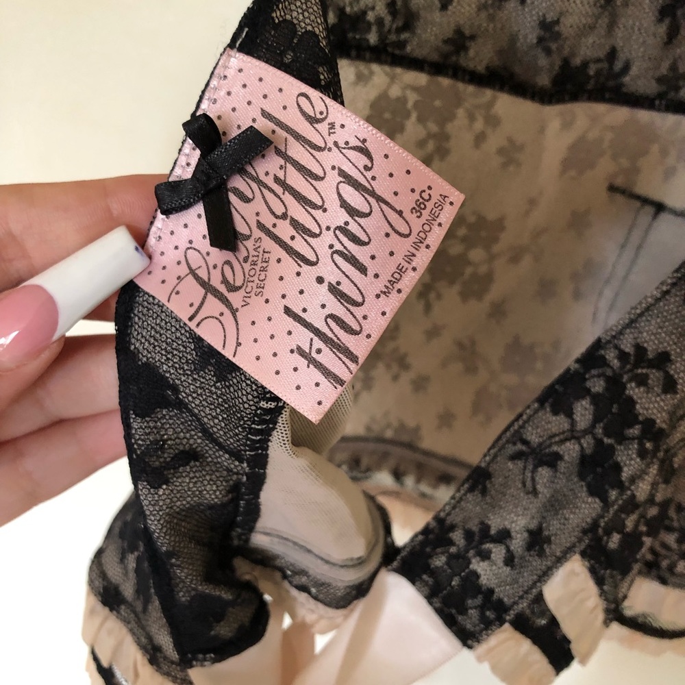 Victoria’s Secret sexy little things 36C lingerie - Picture 2 of 3